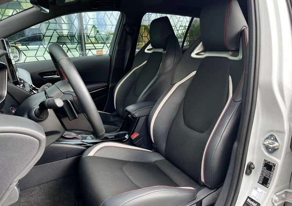 Toyota Corolla cena 150900 przebieg: 30258, rok produkcji 2023 z Wodzisław Śląski małe 596